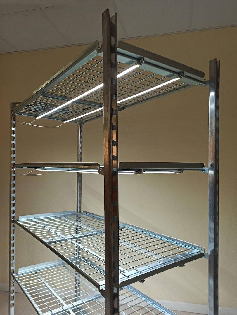 Wire-mesh trolley with LED lights kit for GERMINATION AND GRAFTING, Optional: Without DC water trays, Box: 6 Trolleys, Shelf: 4 shelves with lights
