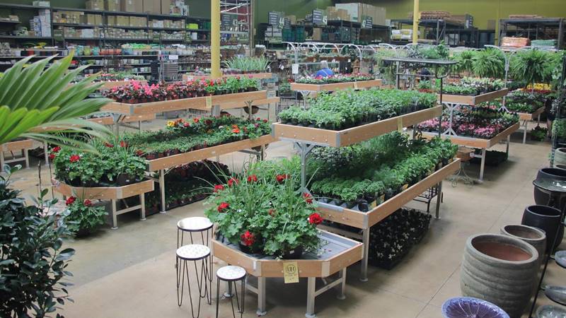 Мебель AMOR в новом интерьере отдела растений и цветов центра "Urban Hardware"
