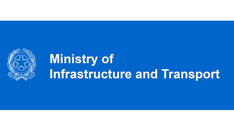 Логистическая деятельнось компании и доставка товара осуществляются на регулярной основе
