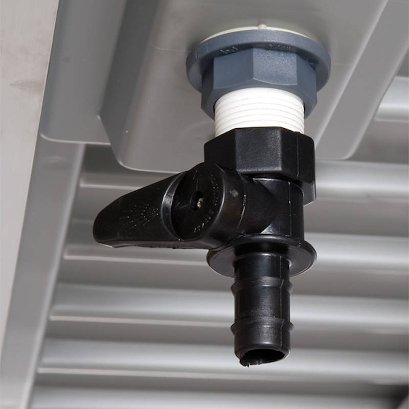 Собранный алюминиевый стол на колёсиках