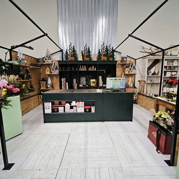 Orlandelli presents the new shopfitting concept for the wrapping area of plants and flowers