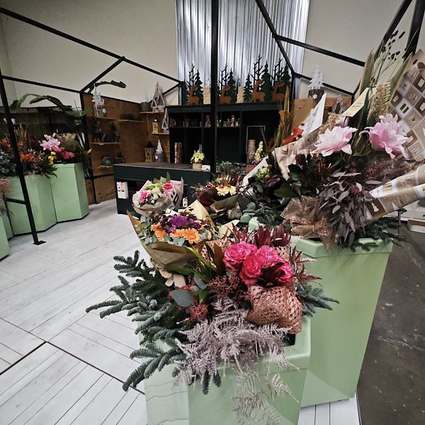 Orlandelli presents the new shopfitting concept for the wrapping area of plants and flowers