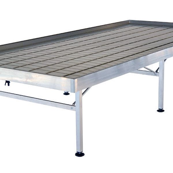 Ready-to-assemble fixed water tables in aluminium