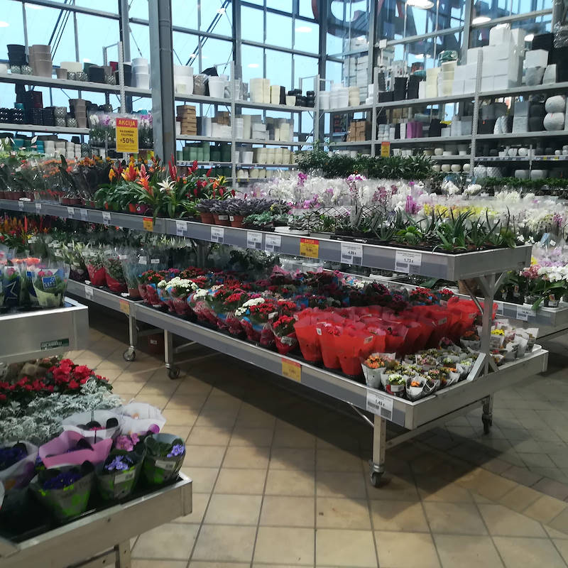 Алюминиевые столы low cost на колёсиках