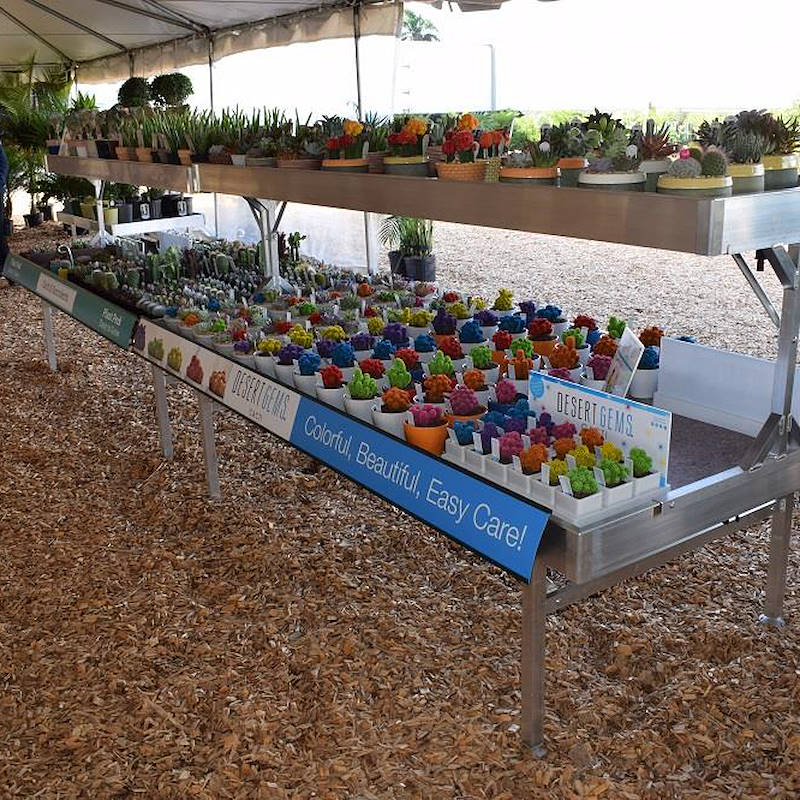 Raised aluminium bench